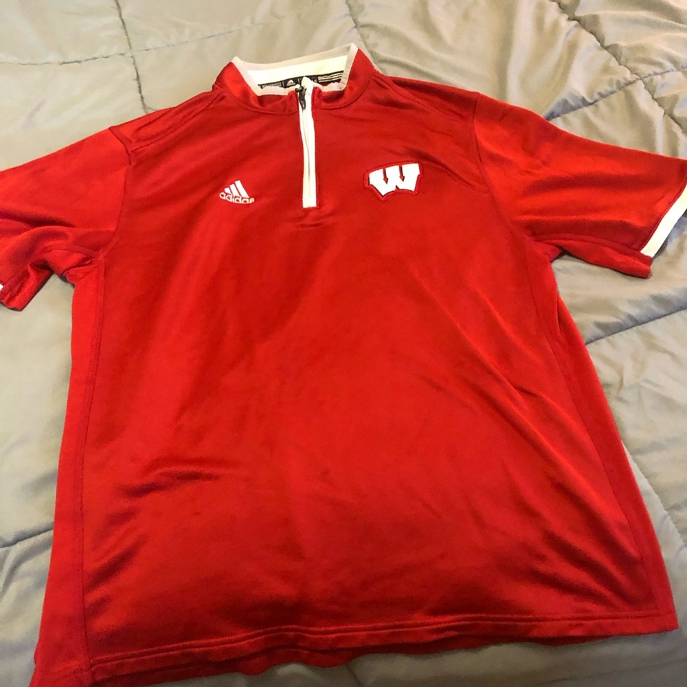 Adidas red Wisconsin Badgers quarter-zip short sleeve pullover in large.